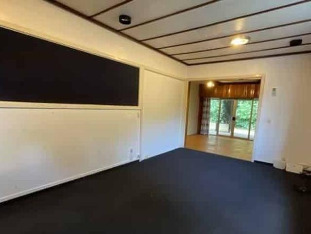 House for rent in Chaslands, Canterbury
