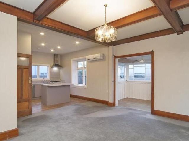 House for rent in Chaslands, Canterbury