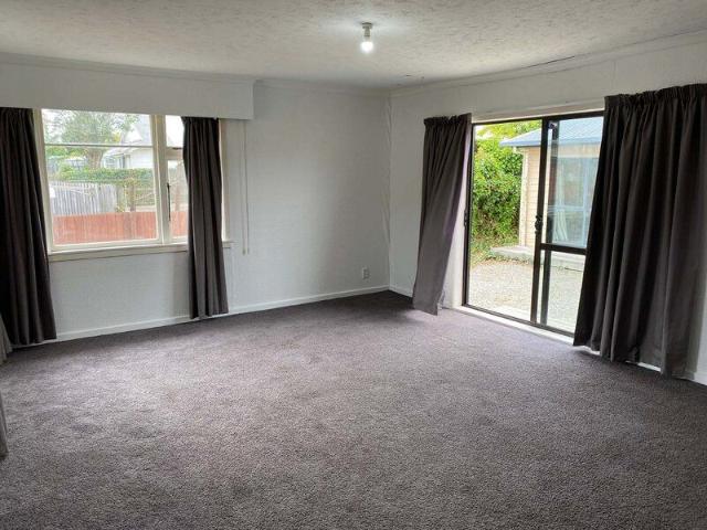 House for rent in Chaslands, Canterbury