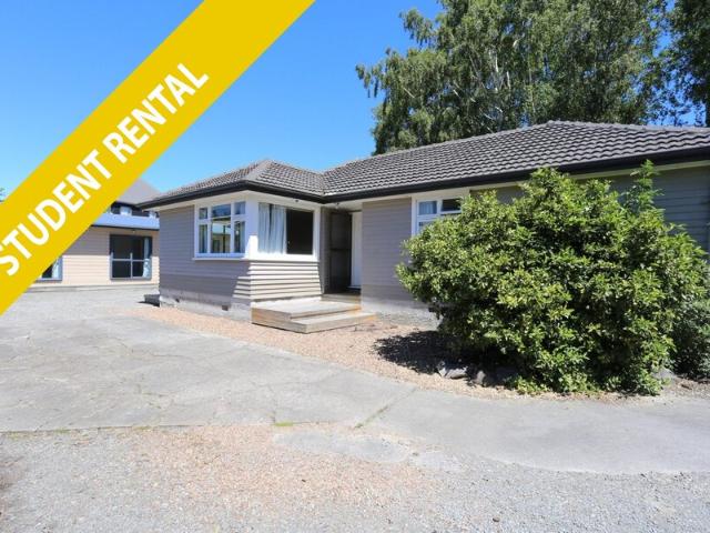 House for rent in Chaslands, Canterbury