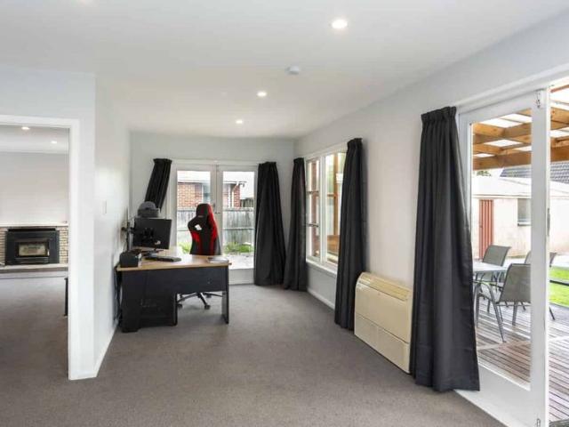 House for rent in Chaslands, Canterbury