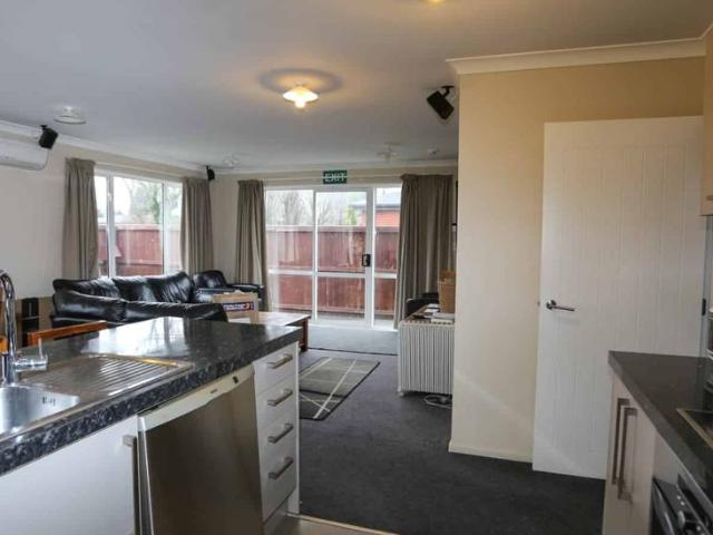 House for rent in Chaslands, Canterbury