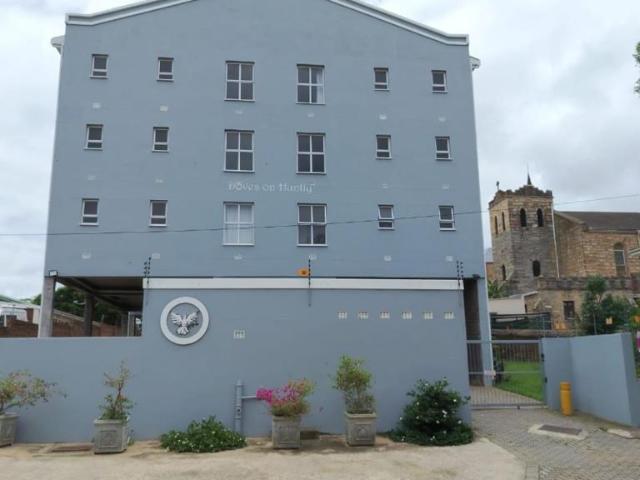 Apartment for rent in Makhanda, Makana Local Municipality
