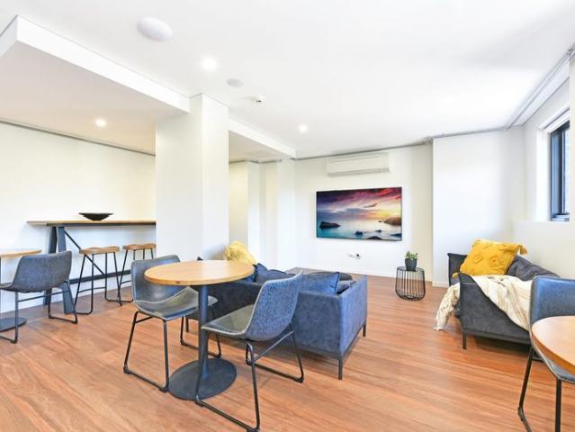 Granny Flat for rent in Randwick, Sydney