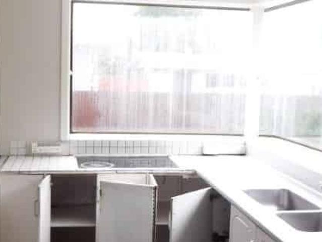 Apartment for rent in Chaslands, Canterbury