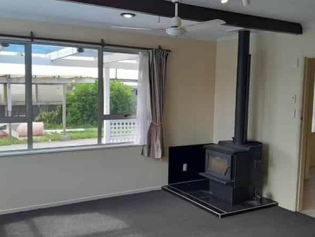House for rent in Chaslands, Canterbury