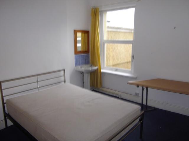 Apartment for rent in Nangreaves, Wales