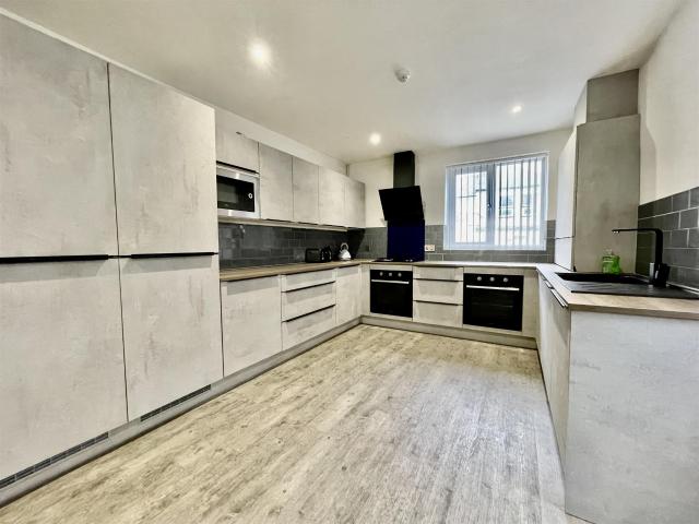 Apartment for rent in Greenbank, Plymouth