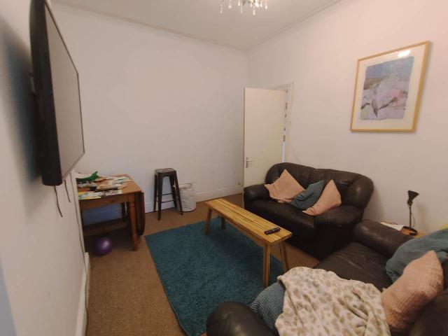 Apartment for rent in Plasnewydd, Falcon Lodge