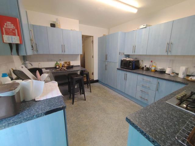 Apartment for rent in Plasnewydd, Falcon Lodge