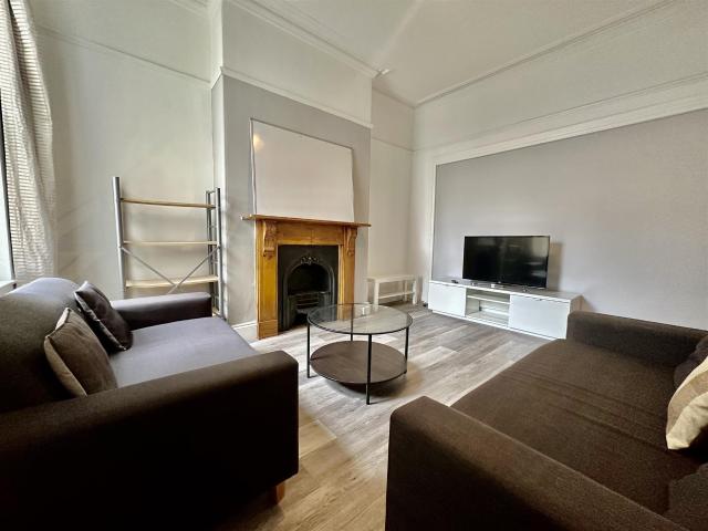 House for rent in Pennycomequick, Plymouth