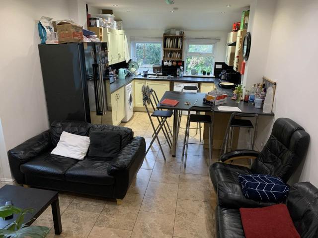 Apartment for rent in Maindy, Cardiff