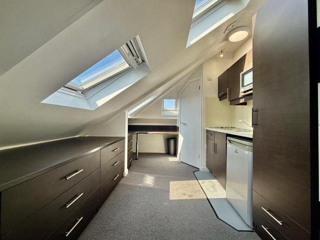 Apartment for rent in Greenbank, Mount Wise