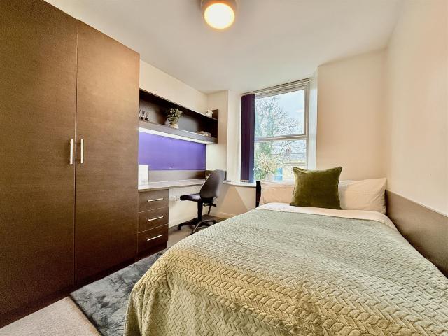 Apartment for rent in Greenbank, Mount Wise
