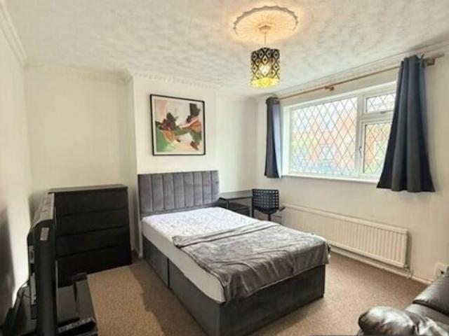 Apartment for rent in Newtown, Reading