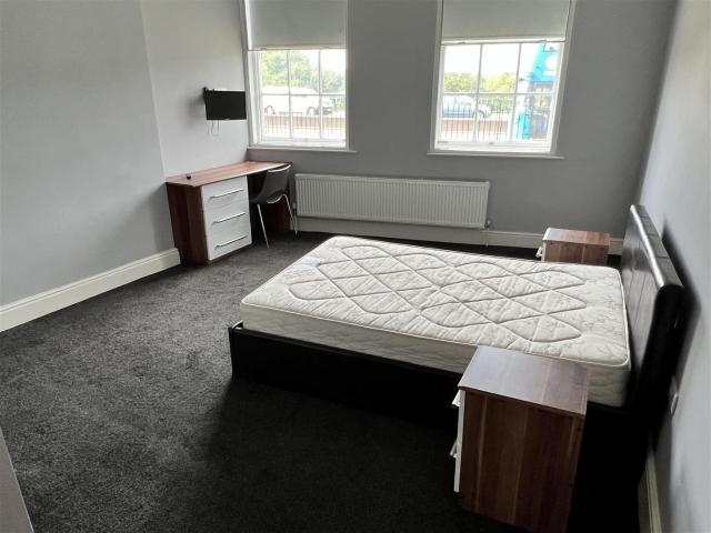 Apartment for rent in Ordsall, Salford