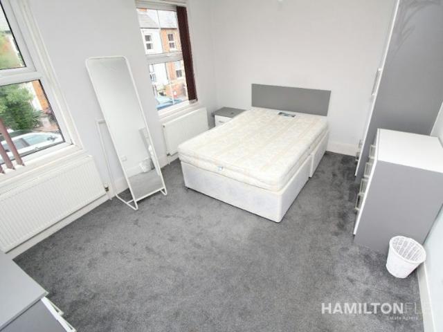 Apartment for rent in Newtown, Reading