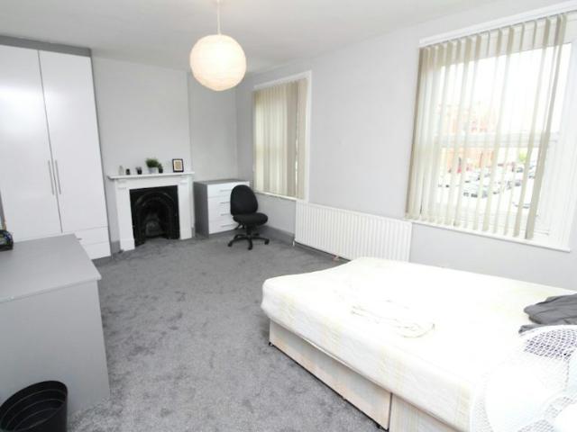 Apartment for rent in Newtown, Reading