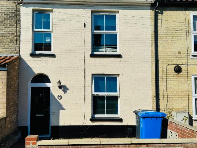 Apartment for rent in Heigham Grove, East Bank