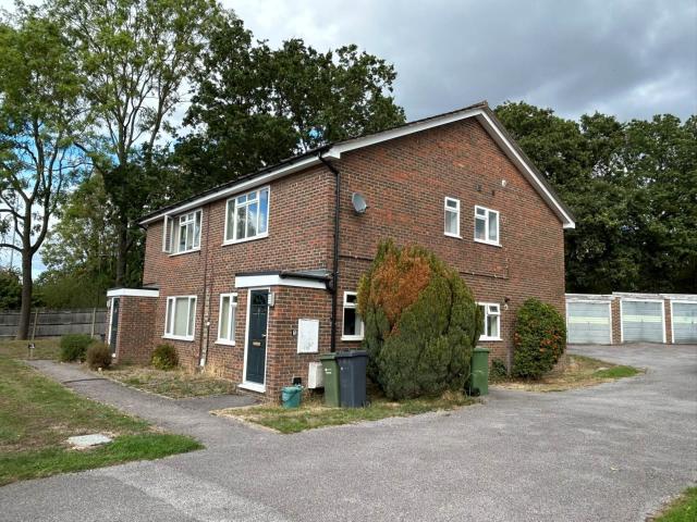 Apartment for rent in Guildford Park, Guildford