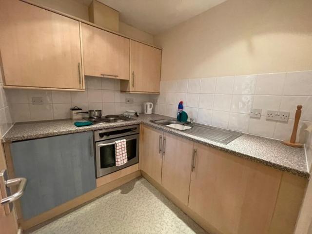 Room for rent in Pennycomequick, Mount Wise