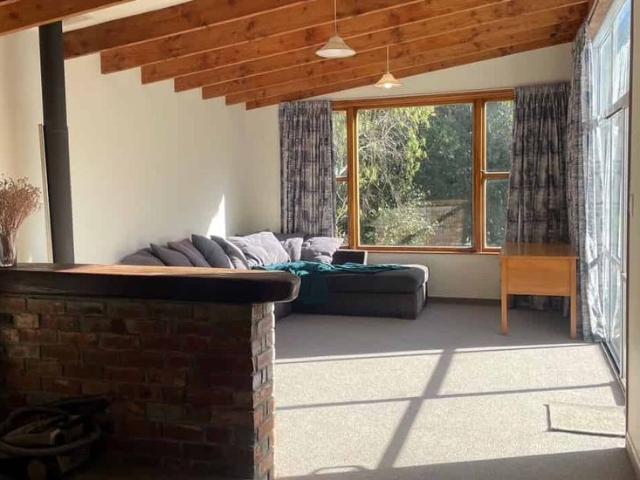 House for rent in Otakou