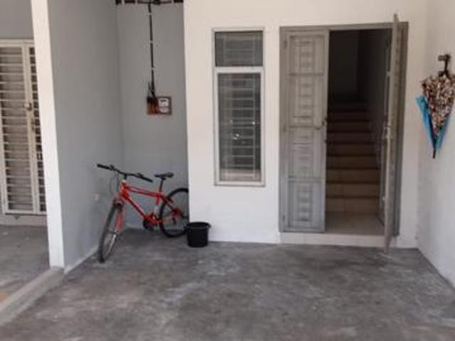 Townhouse for rent in Saujana, Selangor