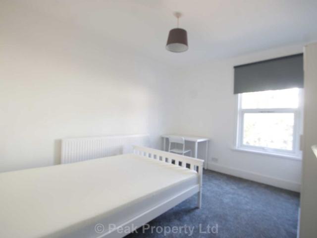 Room for rent in Southend City Centre Neighbourhood, Alton Barnes
