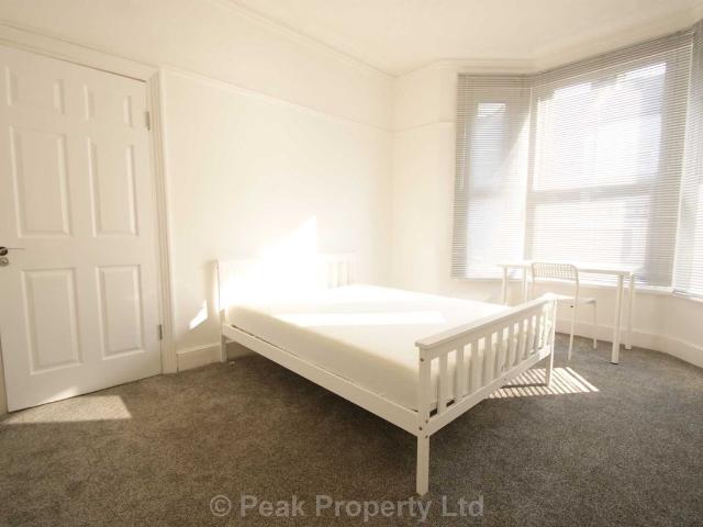 Room for rent in Southend City Centre Neighbourhood, Alton Barnes