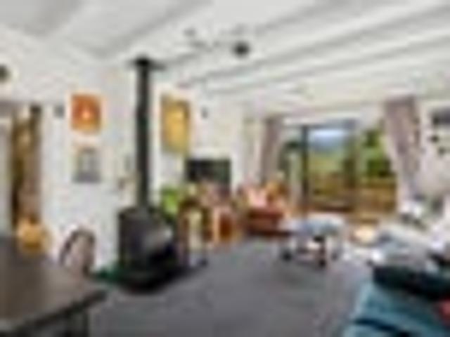 House for sale in Otakou