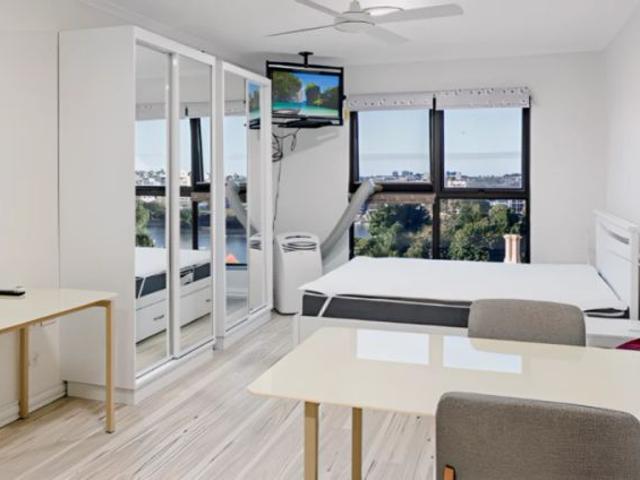 Granny Flat for rent in Toombul, Queensland