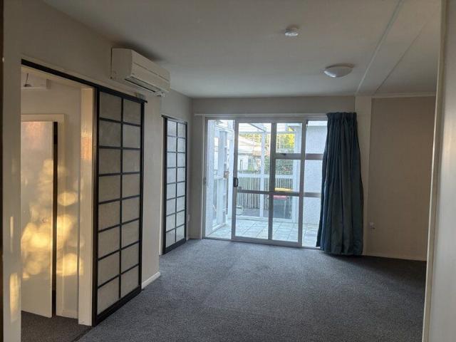 Room for rent in Chaslands, Canterbury