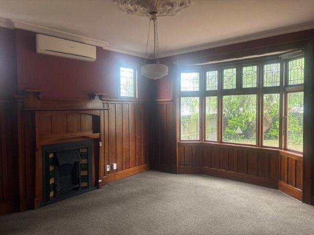 Room for rent in Heathcote, Canterbury