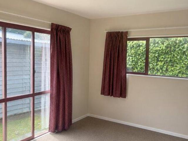 Room for rent in Chaslands, Canterbury