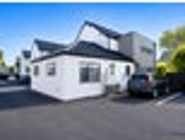 House for sale in Chaslands, Canterbury