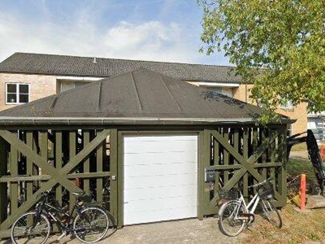 Zimmer til leje i Over Holluf, Odense