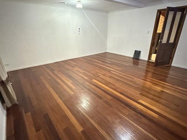 Granny Flat for rent in Toombul, Queensland