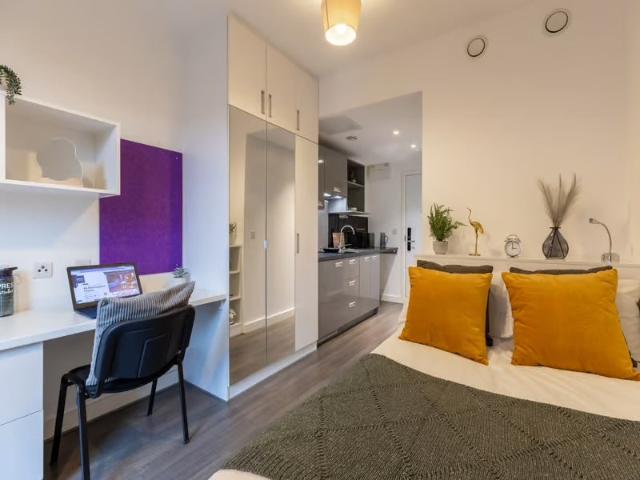 Studio for rent in Digbeth, West Midlands