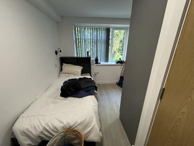 Studio for rent in Old Trafford, Trafford Park