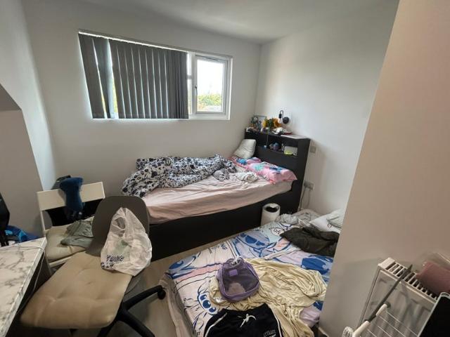 Studio for rent in Old Trafford, Trafford Park