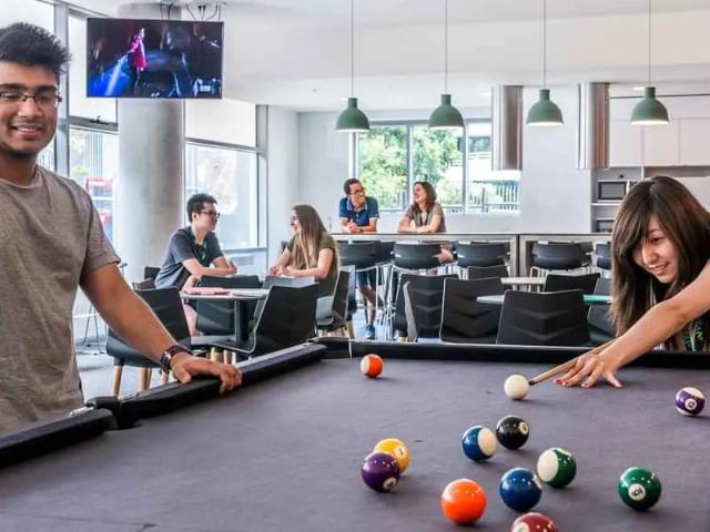 Apartment for rent in Carlton