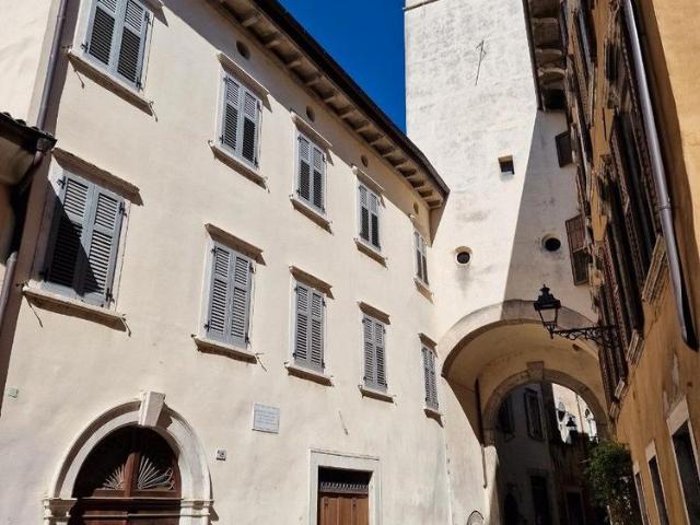 Stanza in affitto a Comunità della Vallagarina, Borgo Sacco