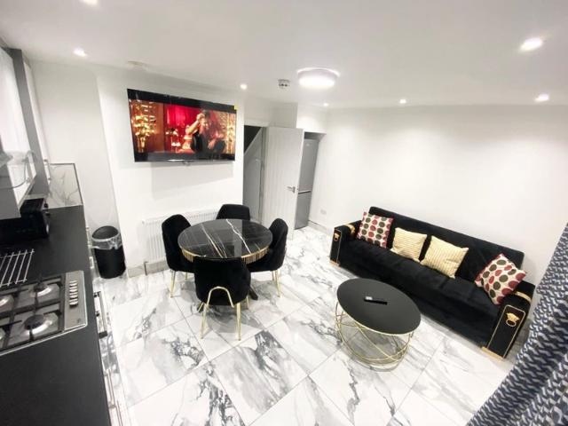 House for rent in Hayes, Greater London