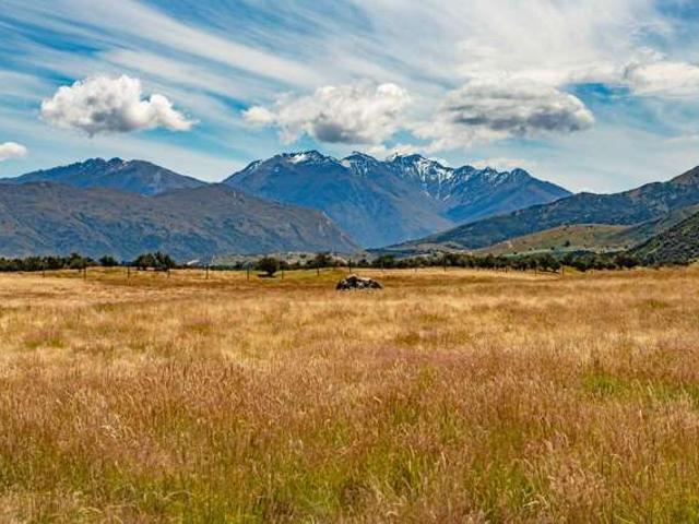 Land for sale in Otakou