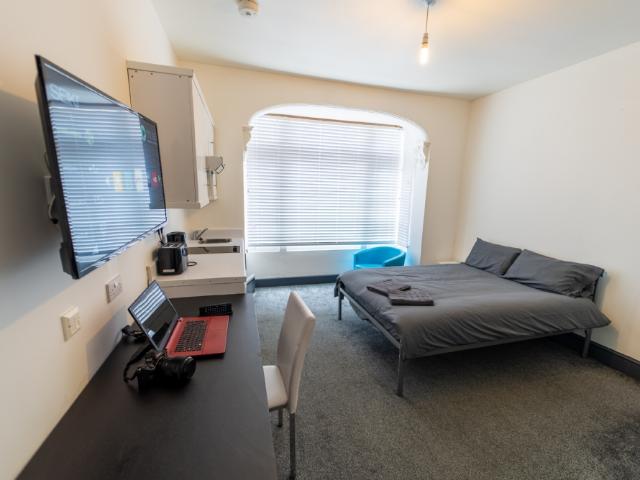 Studio for rent in Rode, Somerset