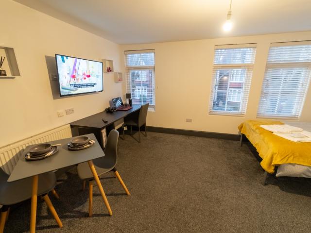 Studio for rent in Ladywood, West Midlands