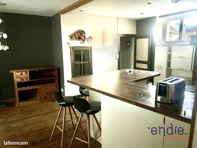 Appartement vente à Parthenay, Airvault