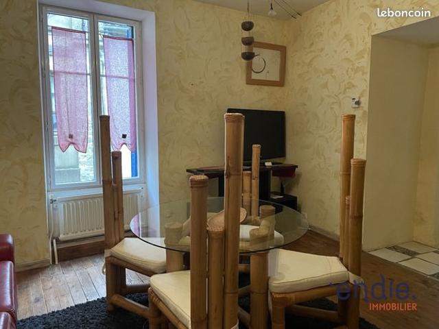 Appartement vente à Parthenay, Airvault
