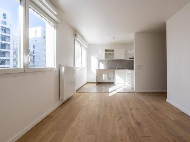 Studio location à Bordeaux, Port de la Lune, Bordeaux