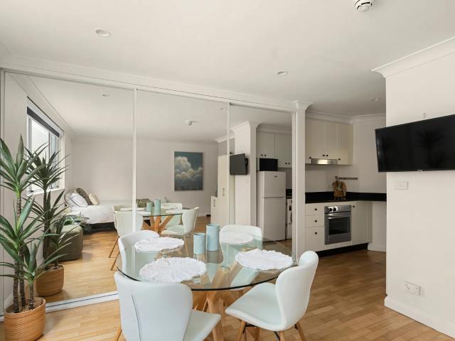 Granny Flat for rent in Sydney CBD, Sydney